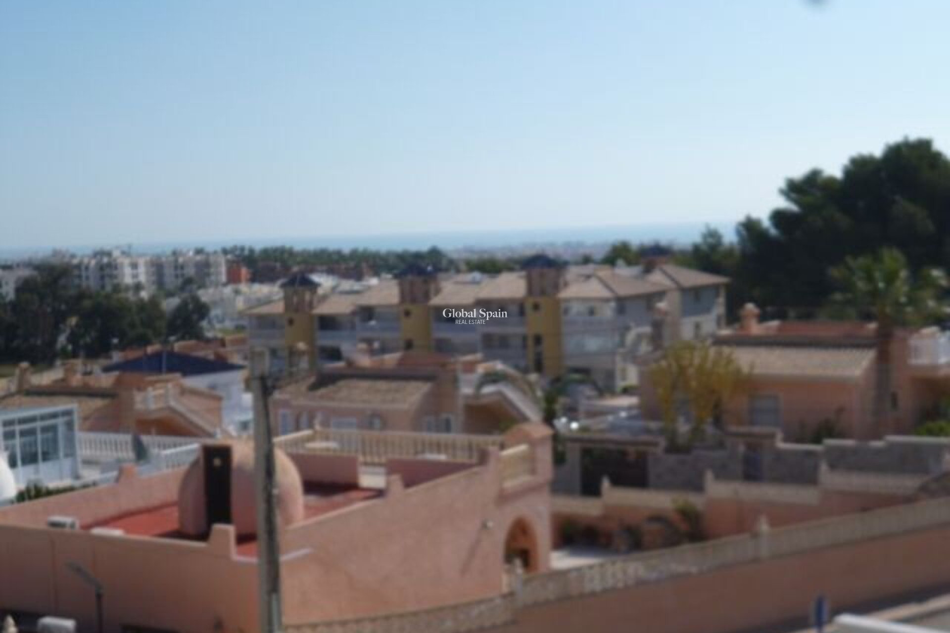 Wederverkoop - VILLA -
VILLAMARTÍN - Costa Blanca