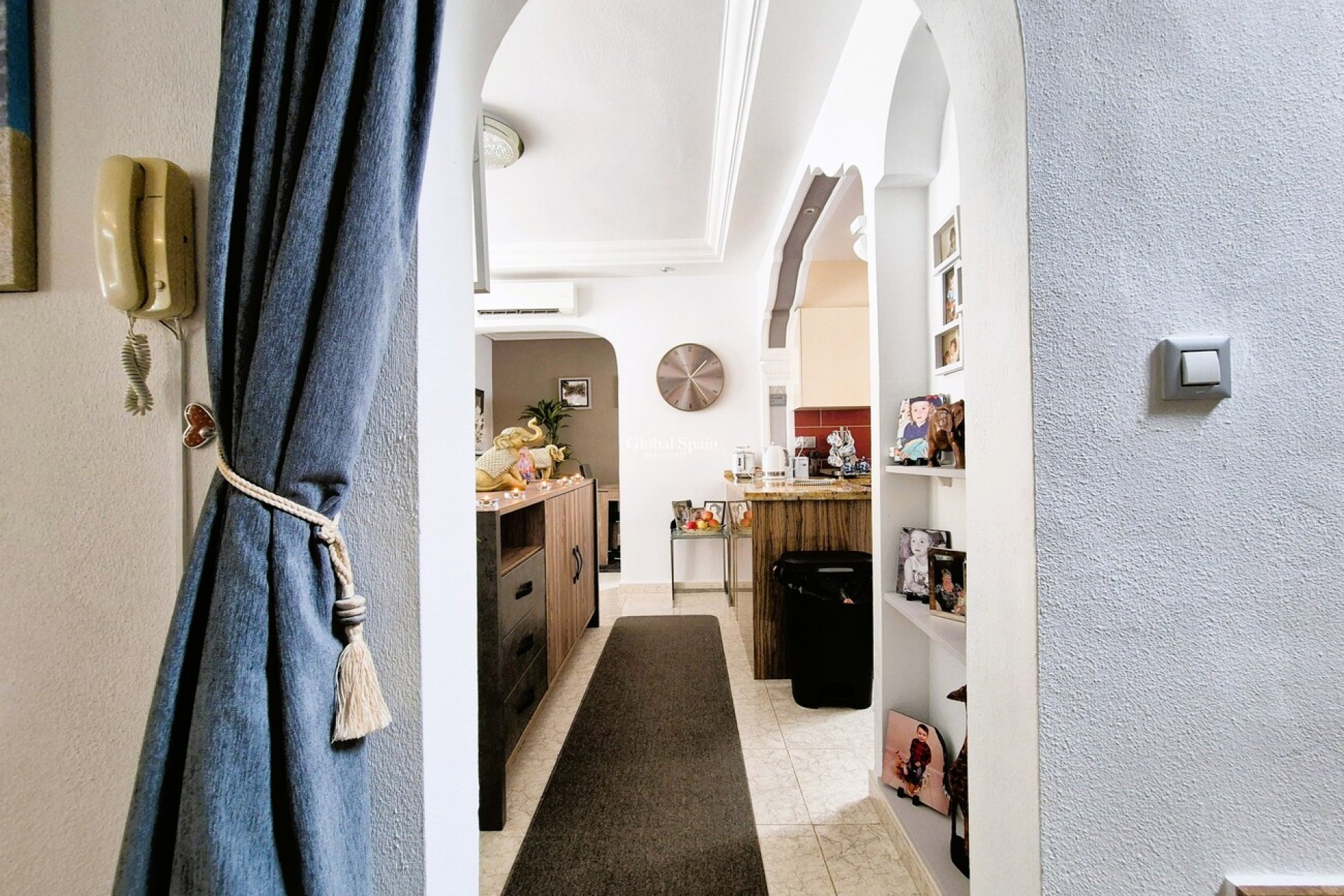 Wederverkoop - VILLA -
VILLAMARTÍN - Costa Blanca