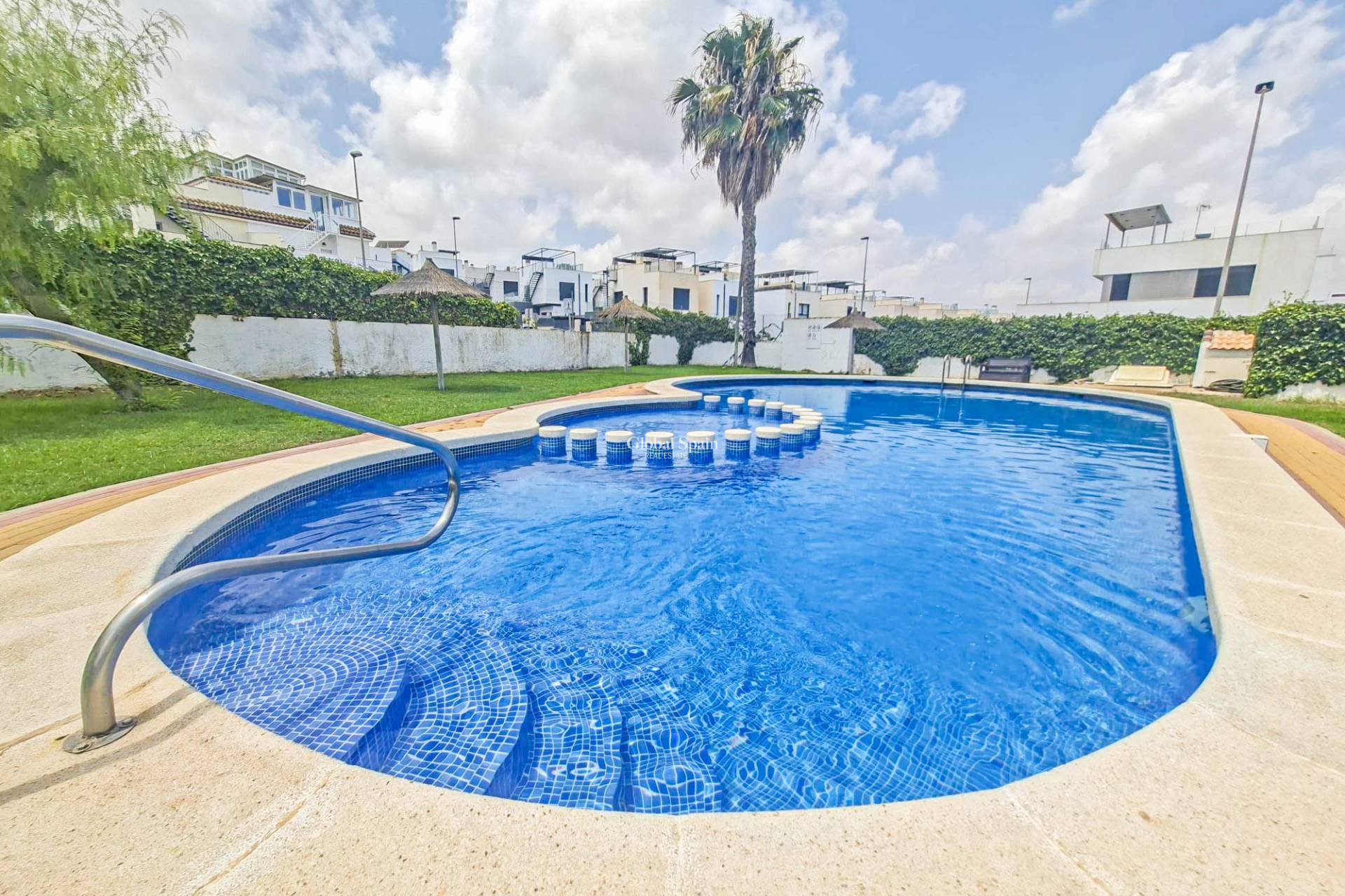 Wederverkoop - VILLA -
VILLAMARTÍN - Costa Blanca
