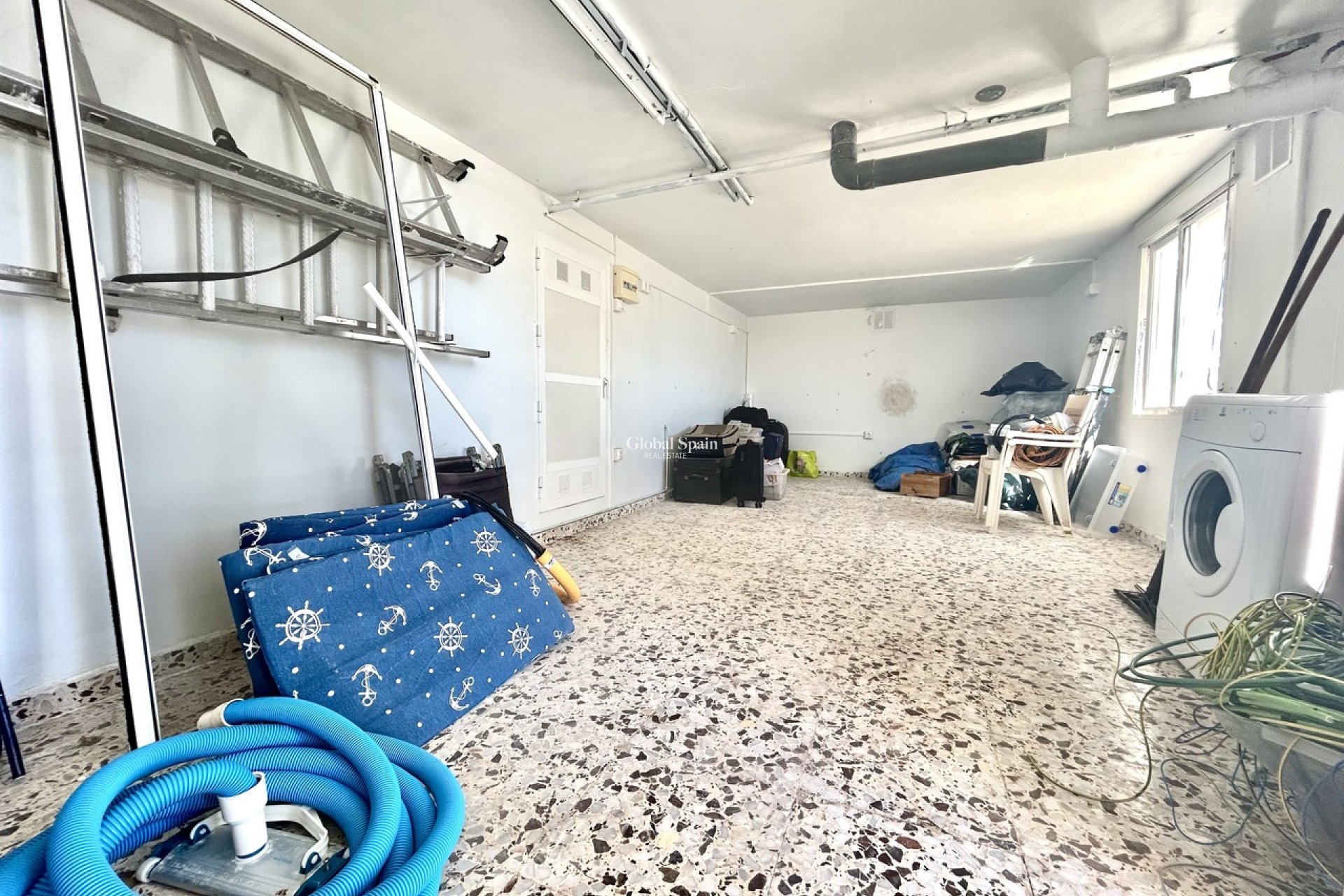 Wederverkoop - VILLA -
VILLAMARTÍN - Costa Blanca
