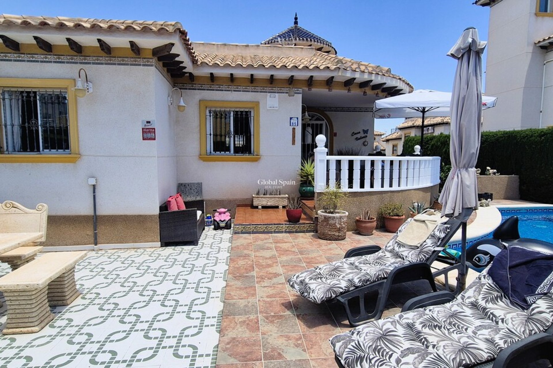 Wederverkoop - VILLA -
VILLAMARTÍN - Costa Blanca