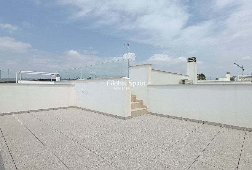 Wederverkoop - VILLA -
VISTABELLA GOLF  - Inland