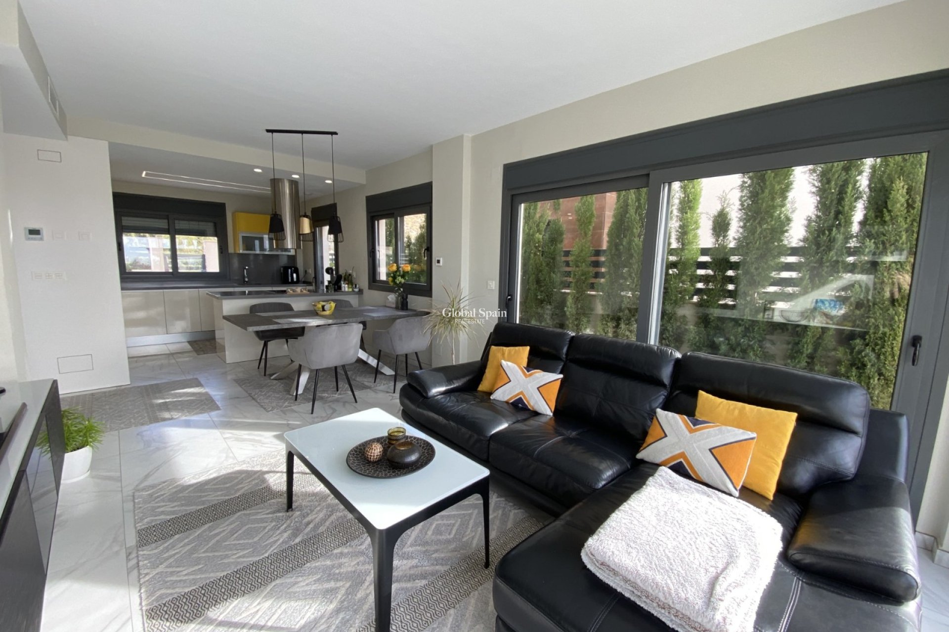 Wederverkoop - Vrijstaand chalet -
FINESTRAT