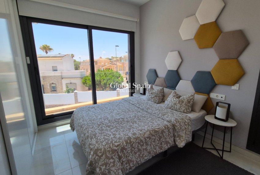 Wederverkoop - Vrijstaande_woning -
TORREVIEJA - Costa Blanca Sur