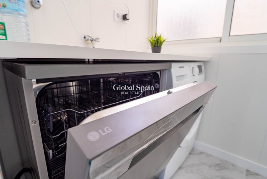 Wiederverkauf - 1. Wohnung -
ORIHUELA COSTA - Playa Flamenca