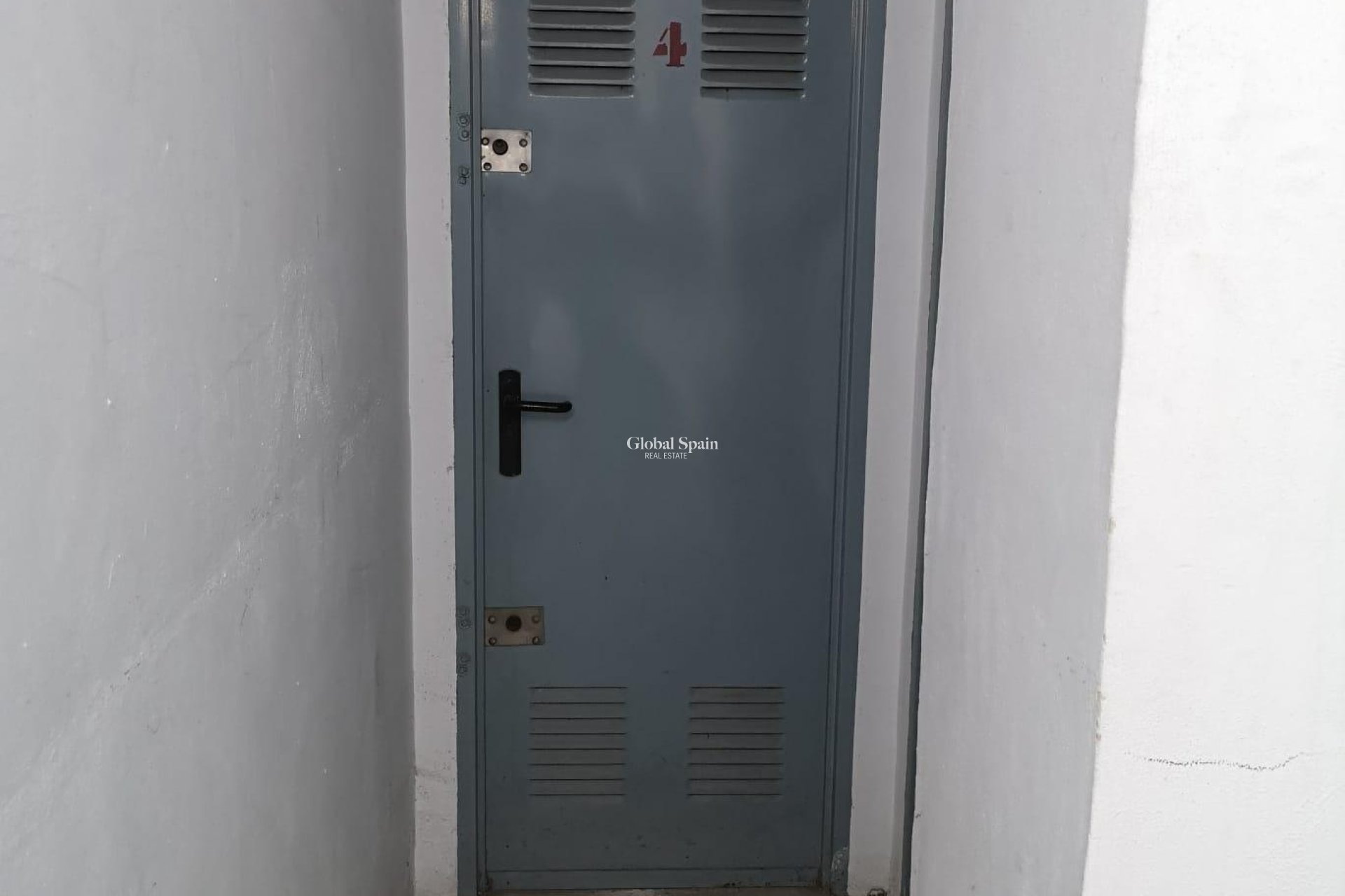 Wiederverkauf - Abstellraum -
TORREVIEJA - Estacion de autobuses