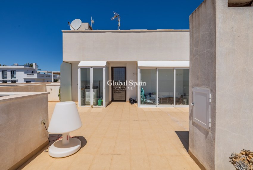 Wiederverkauf - Atico -
ORIHUELA COSTA - Las Ramblas Golf