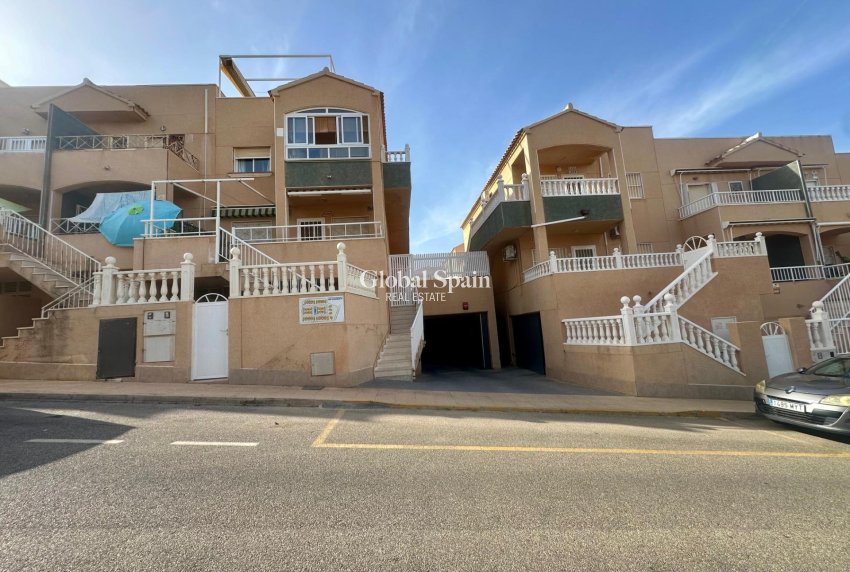 Wiederverkauf - DER PARKPLATZ / GARAGE -
TORREVIEJA - Cabo Cervera