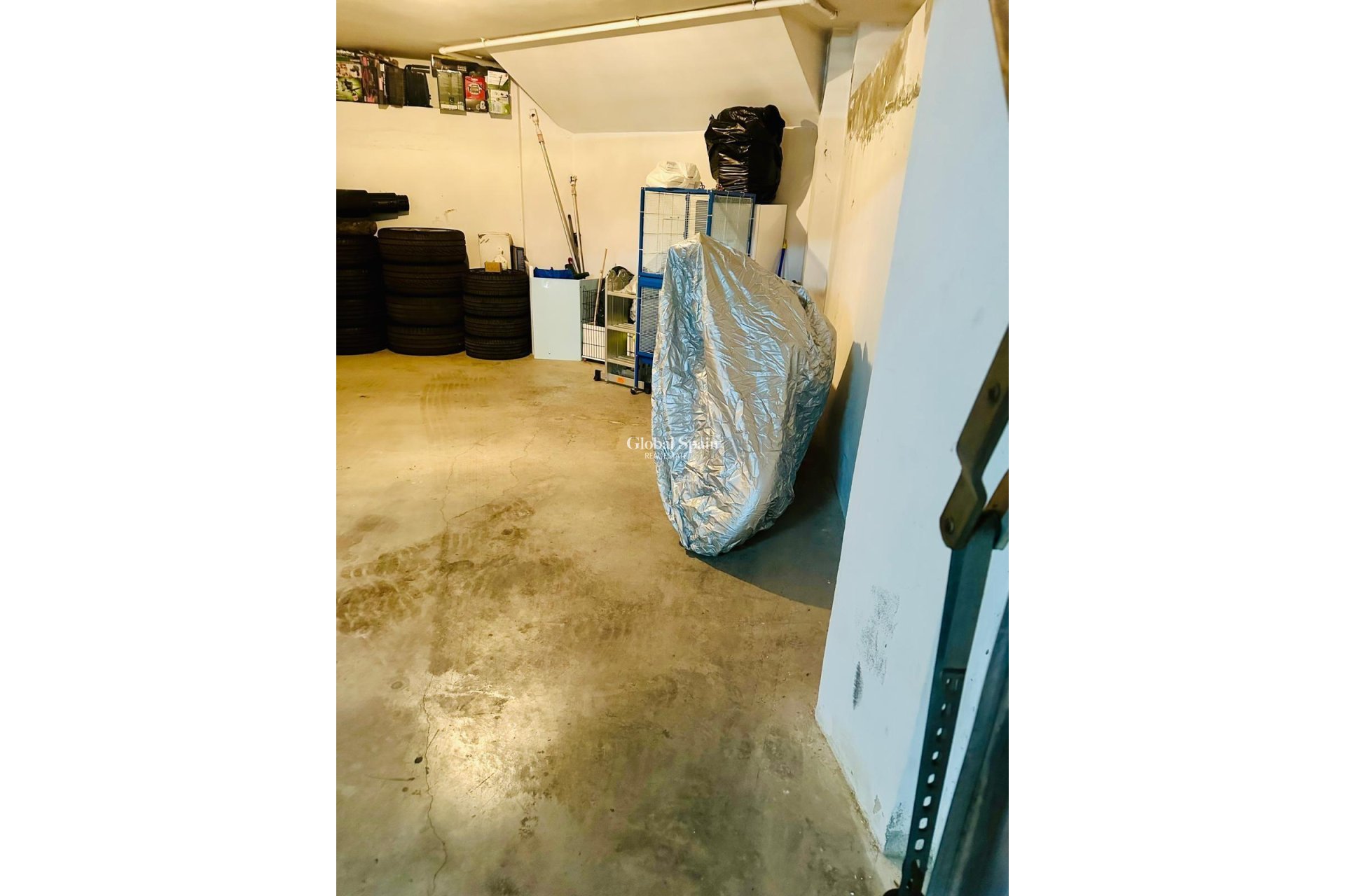 Wiederverkauf - DER PARKPLATZ / GARAGE -
TORREVIEJA - La Mata pueblo