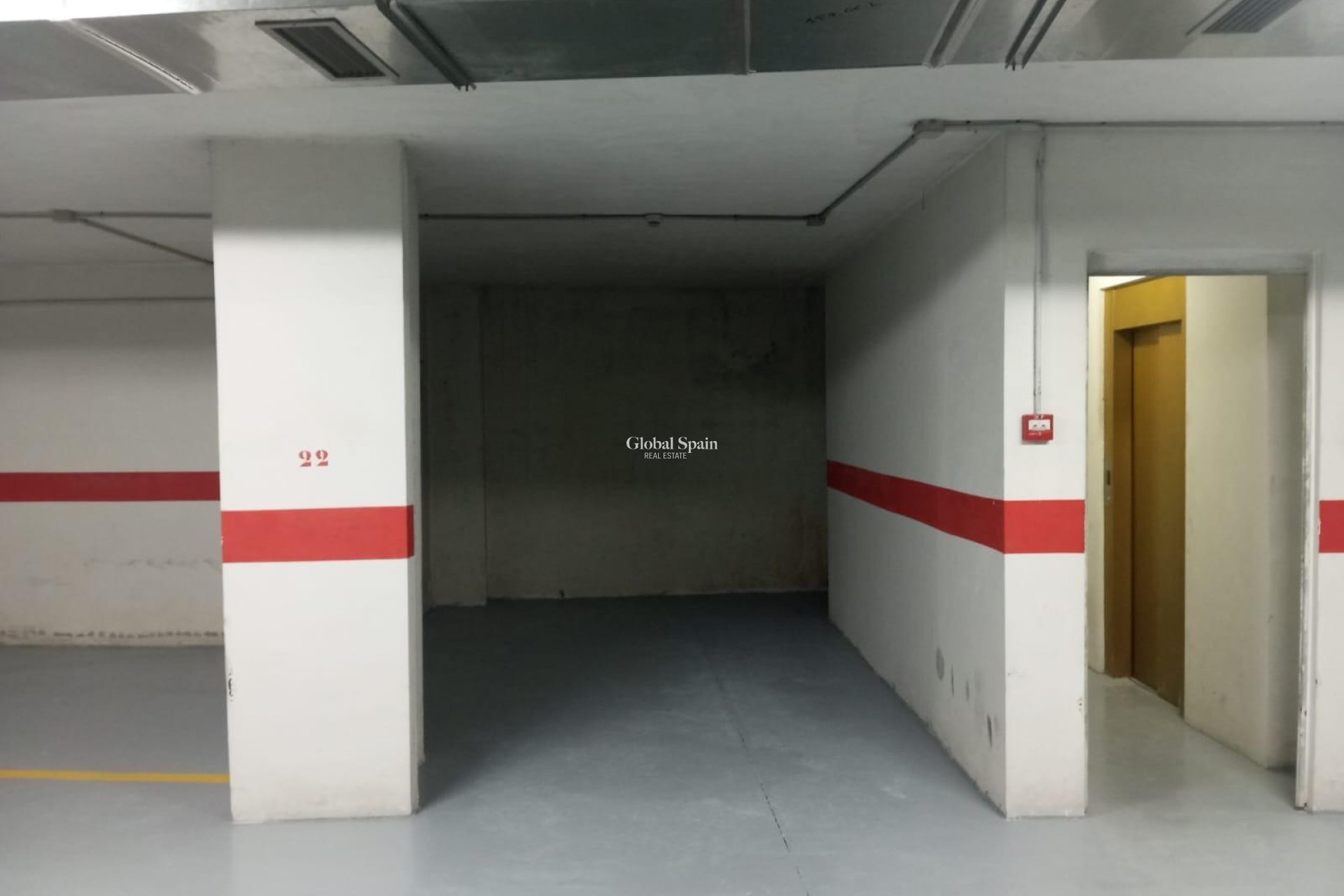 Wiederverkauf - DER PARKPLATZ / GARAGE -
TORREVIEJA - La Mata