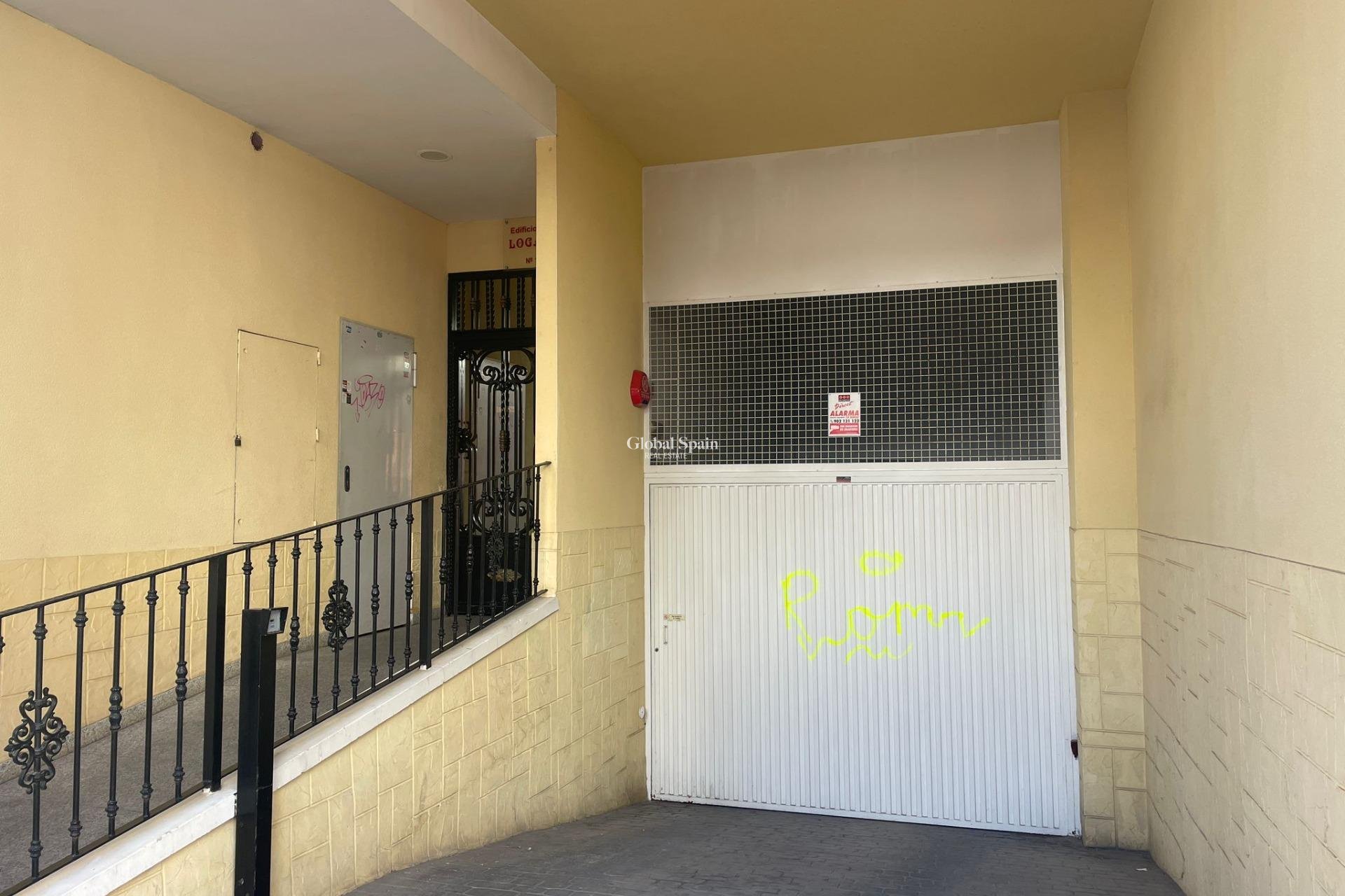 Wiederverkauf - DER PARKPLATZ / GARAGE -
TORREVIEJA - Playa del cura