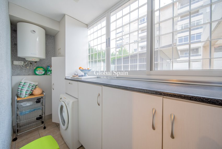 Wiederverkauf - Dorfhaus -
TORREVIEJA - Torreblanca