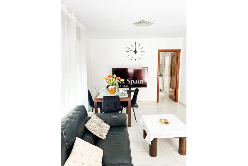 Wiederverkauf - Duplex -
TORREVIEJA - Center