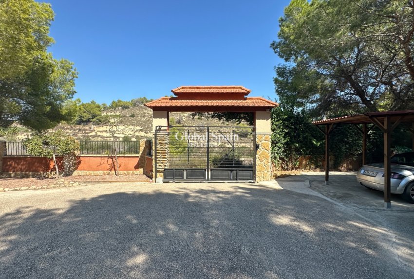 Wiederverkauf - Finca / Landhaus -
SAN MIGUEL DE SALINAS - Costa Blanca Sur