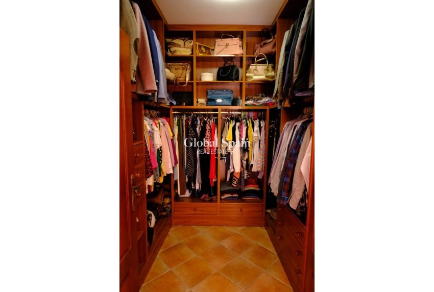 Wiederverkauf - Finca / Landimmobilie -
ORIHUELA - Orihuela