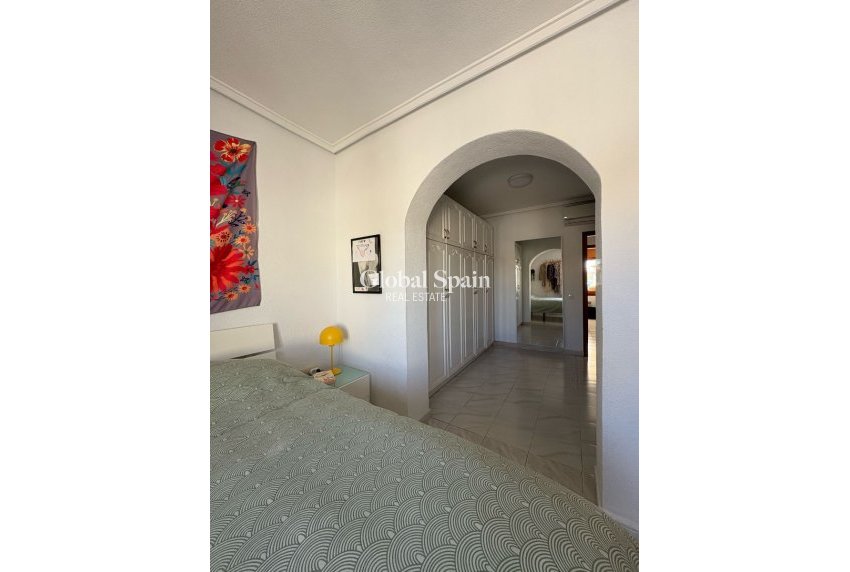 Wiederverkauf - Freistehende Villa -
CIUDAD QUESADA