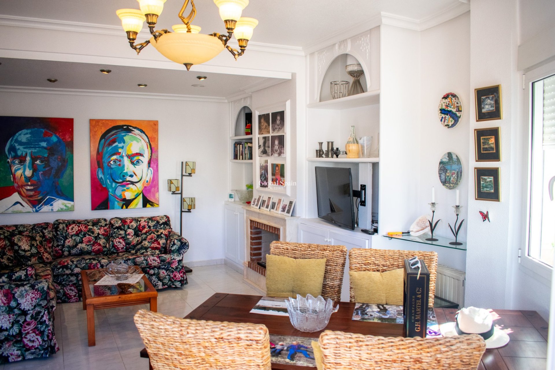 Wiederverkauf - Freistehende Villa -
ORIHUELA COSTA - La Zenia