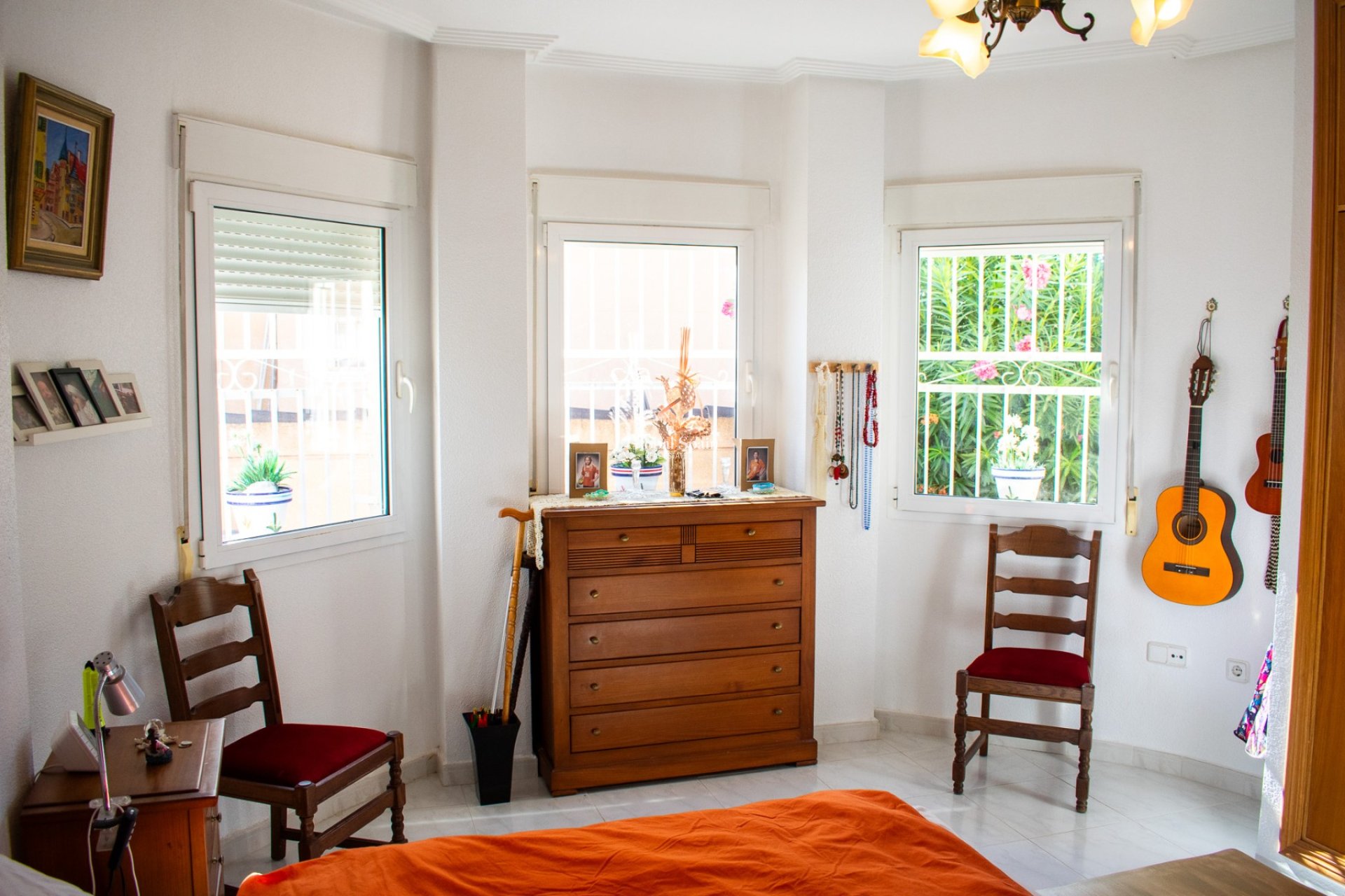 Wiederverkauf - Freistehende Villa -
ORIHUELA COSTA - La Zenia