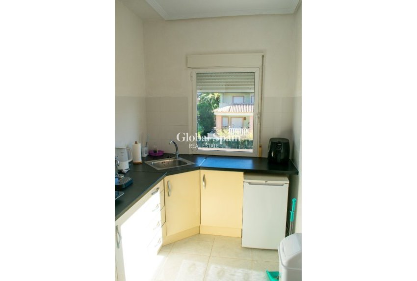 Wiederverkauf - Freistehende Villa -
ORIHUELA COSTA - La Zenia