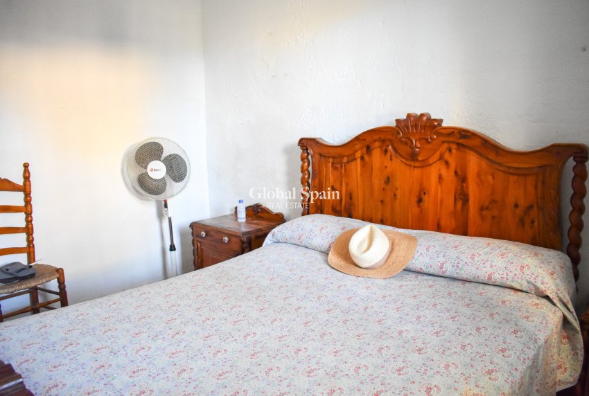 Wiederverkauf - Freistehende Villa -
ORIHUELA COSTA - Punta Prima