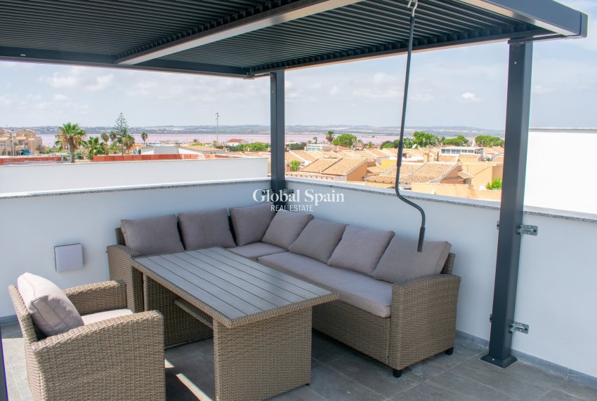 Wiederverkauf - Freistehende Villa -
TORREVIEJA - La Siesta - El Salado - Torreta