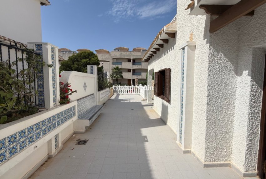 Wiederverkauf - Freistehendes Haus -
ORIHUELA - Costa Blanca Sur