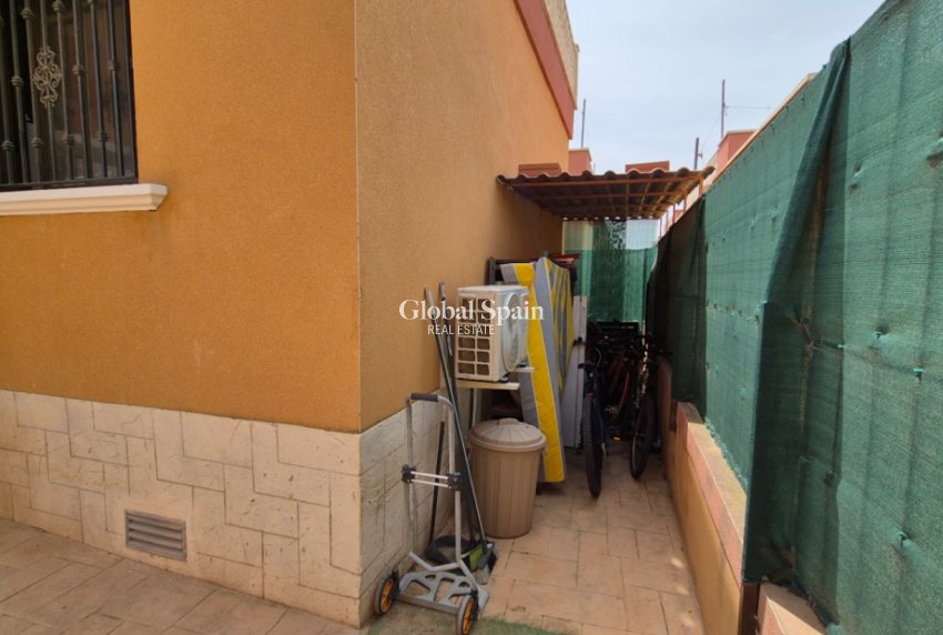 Wiederverkauf - Freistehendes Haus -
TORREVIEJA - Costa Blanca Sur