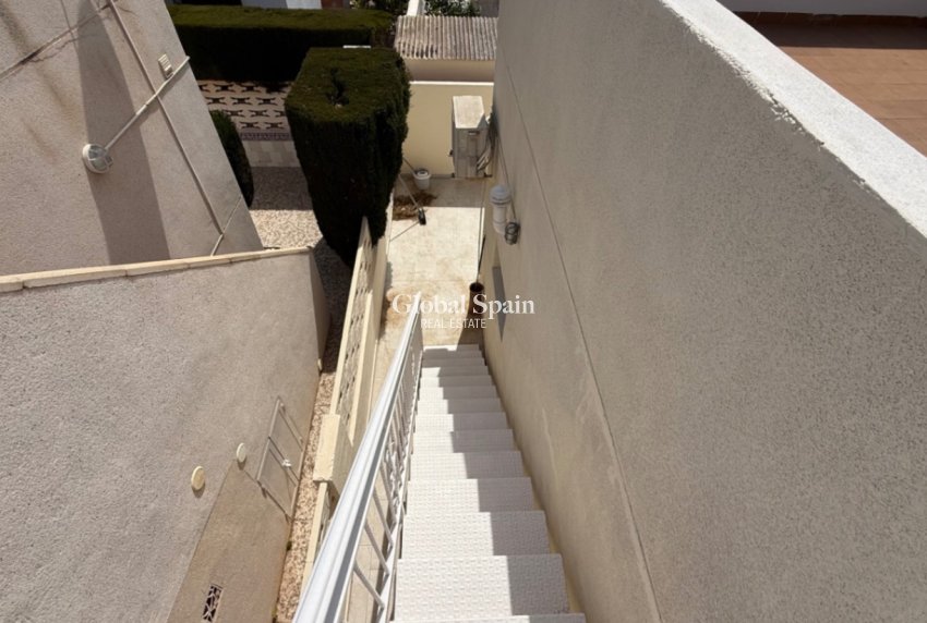 Wiederverkauf - Freistehendes Haus -
TORREVIEJA - Costa Blanca Sur