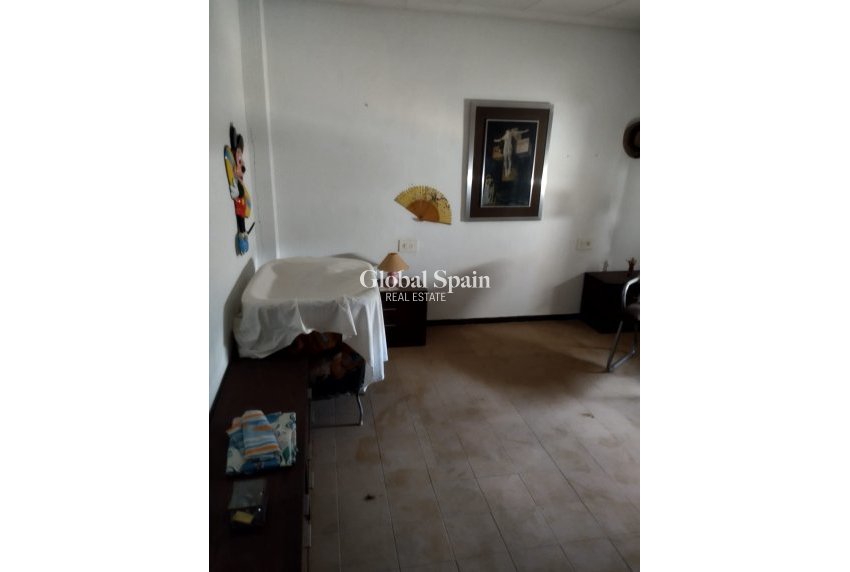 Wiederverkauf - Gebäude -
TORREVIEJA - Costa Blanca Sur