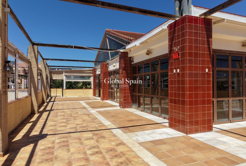 Wiederverkauf - Gewerbe (Eigentum) -
Orihuela Costa - Los Dolses