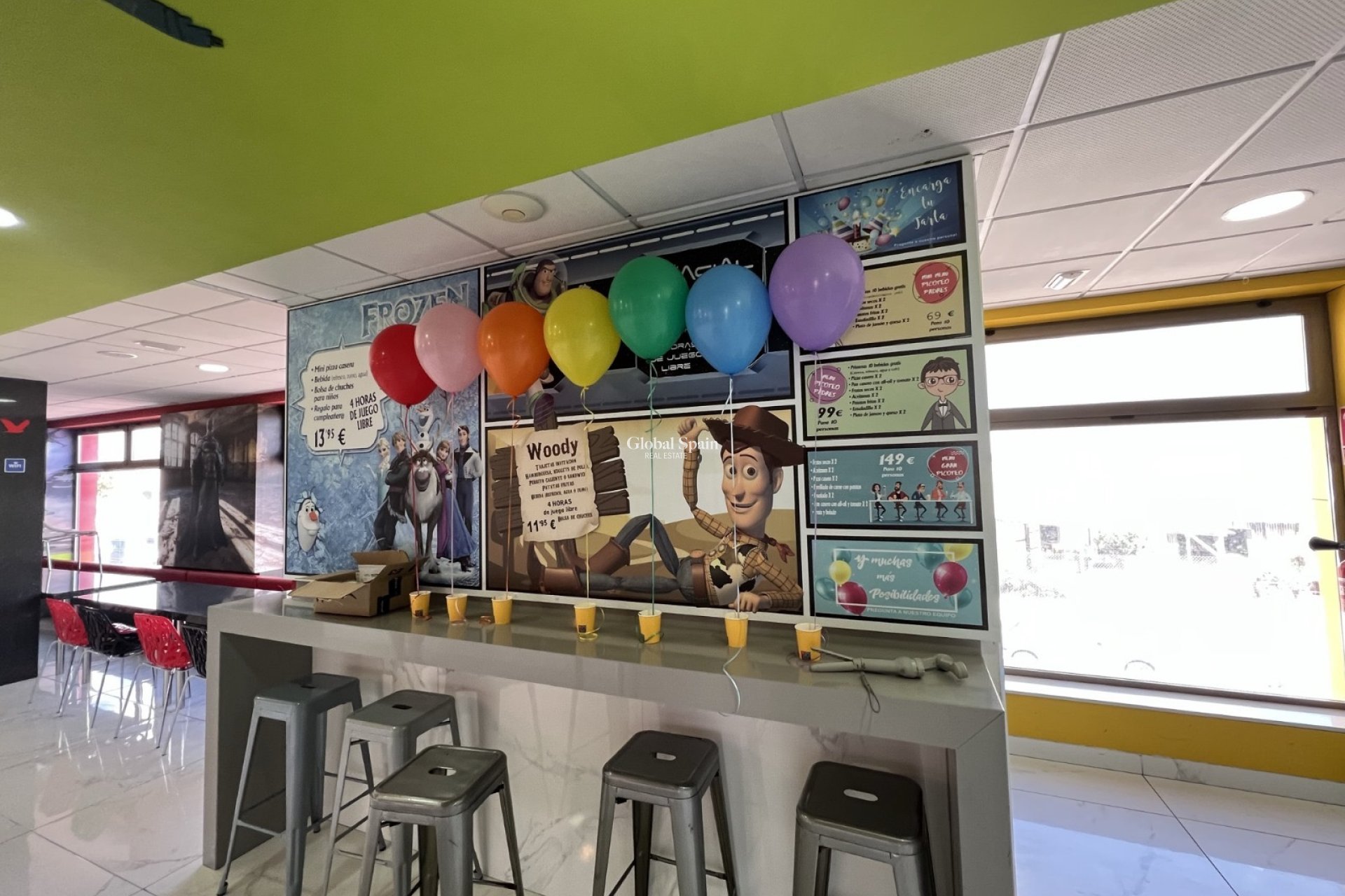 Wiederverkauf - Gewerbegebäude -
TORREVIEJA - Costa Blanca Sur