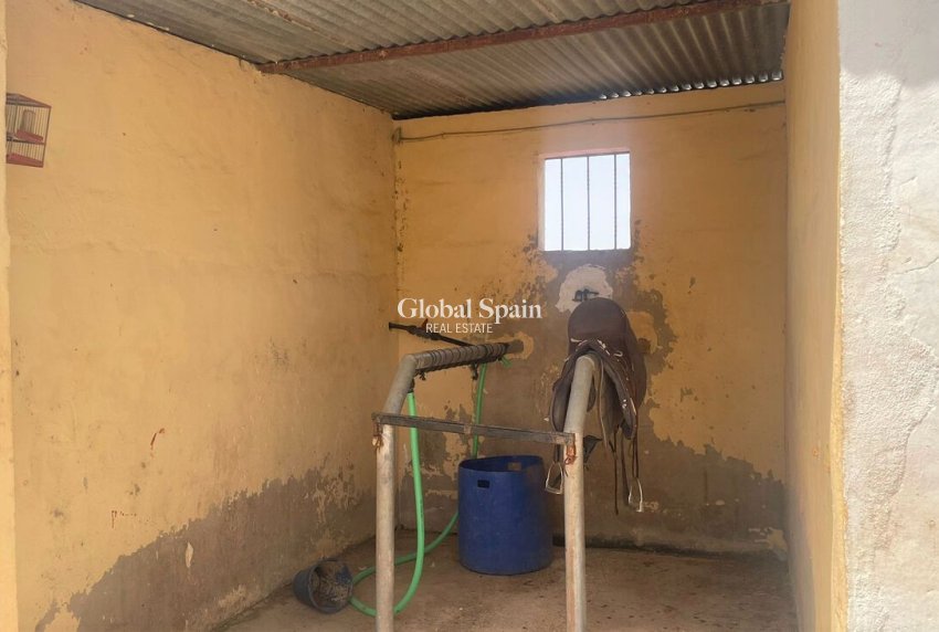 Wiederverkauf - GEWERBEIMMOBILIE -
BALSICAS - TORRE PACHECO