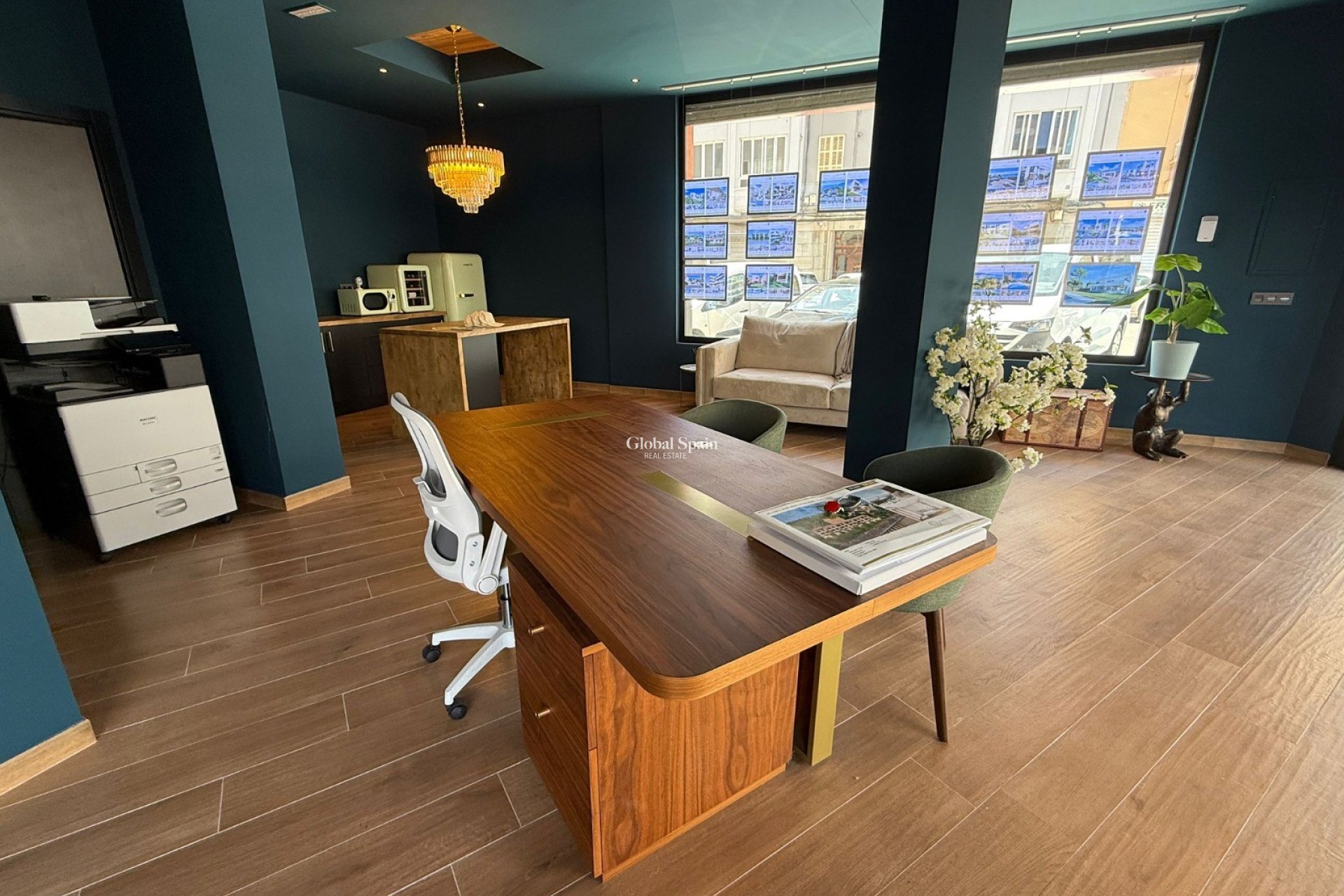 Wiederverkauf - GEWERBEIMMOBILIE -
PALMA - Mallorca