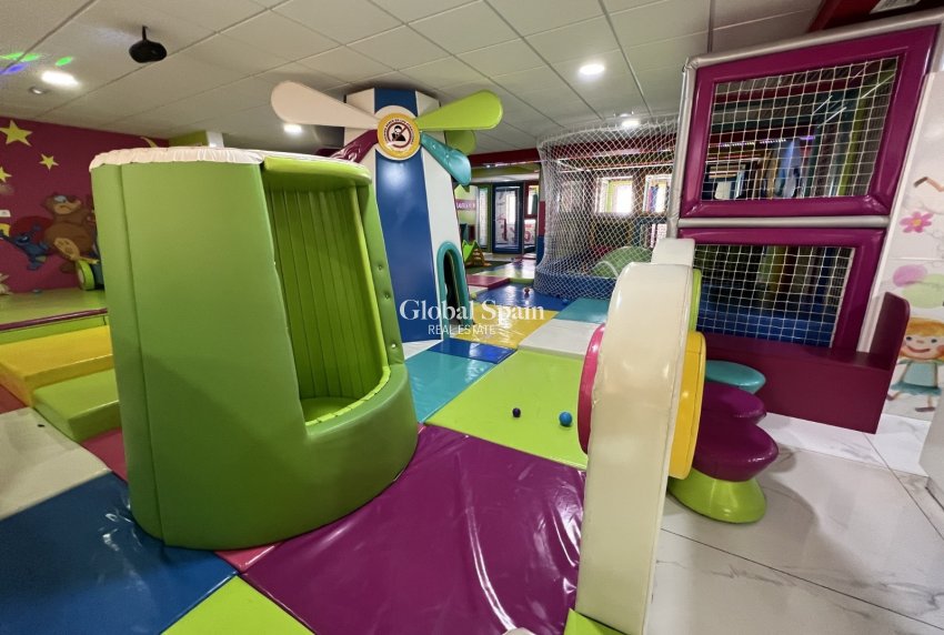 Wiederverkauf - GEWERBEIMMOBILIE -
TORREVIEJA - Costa Blanca Sur