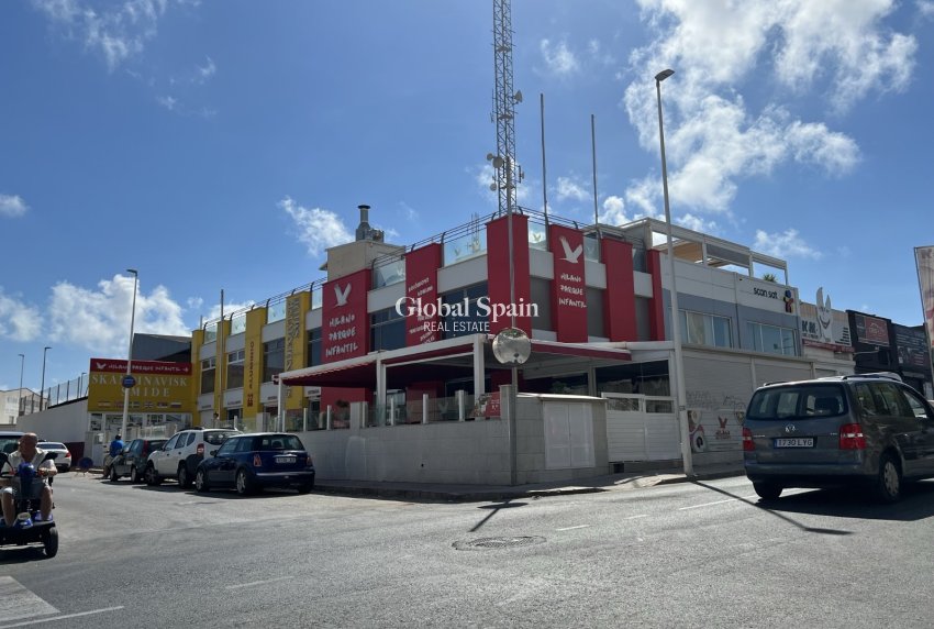 Wiederverkauf - GEWERBEIMMOBILIE -
TORREVIEJA - Costa Blanca Sur