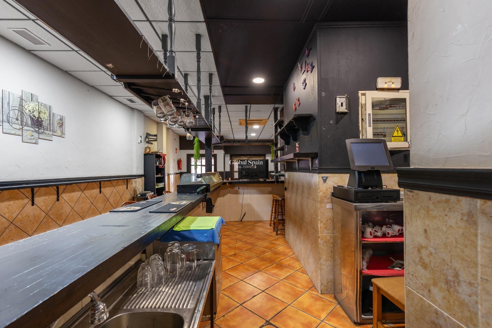 Wiederverkauf - GEWERBEIMMOBILIE -
TORREVIEJA - Estacion de autobuses