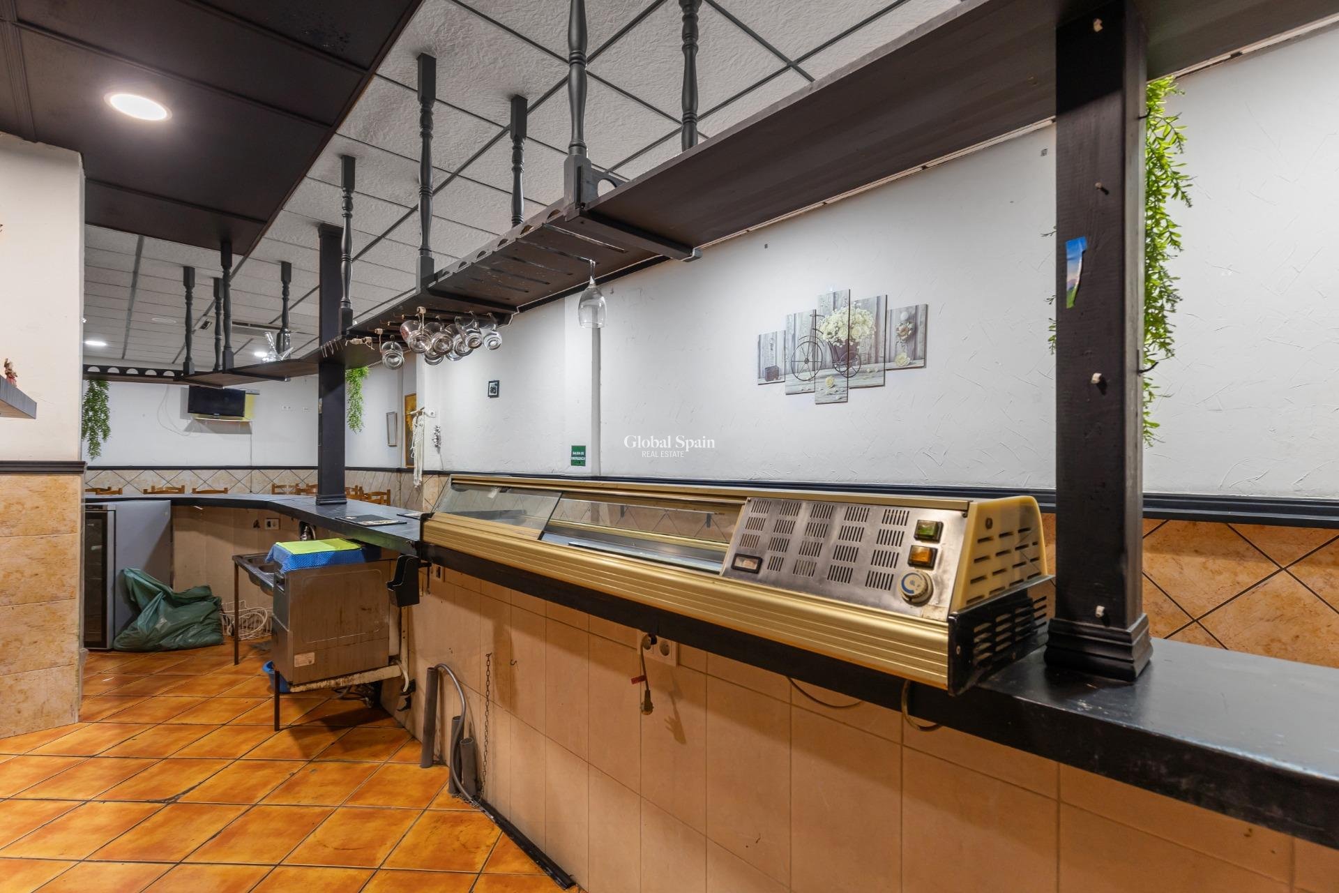 Wiederverkauf - GEWERBEIMMOBILIE -
TORREVIEJA - Estacion de autobuses