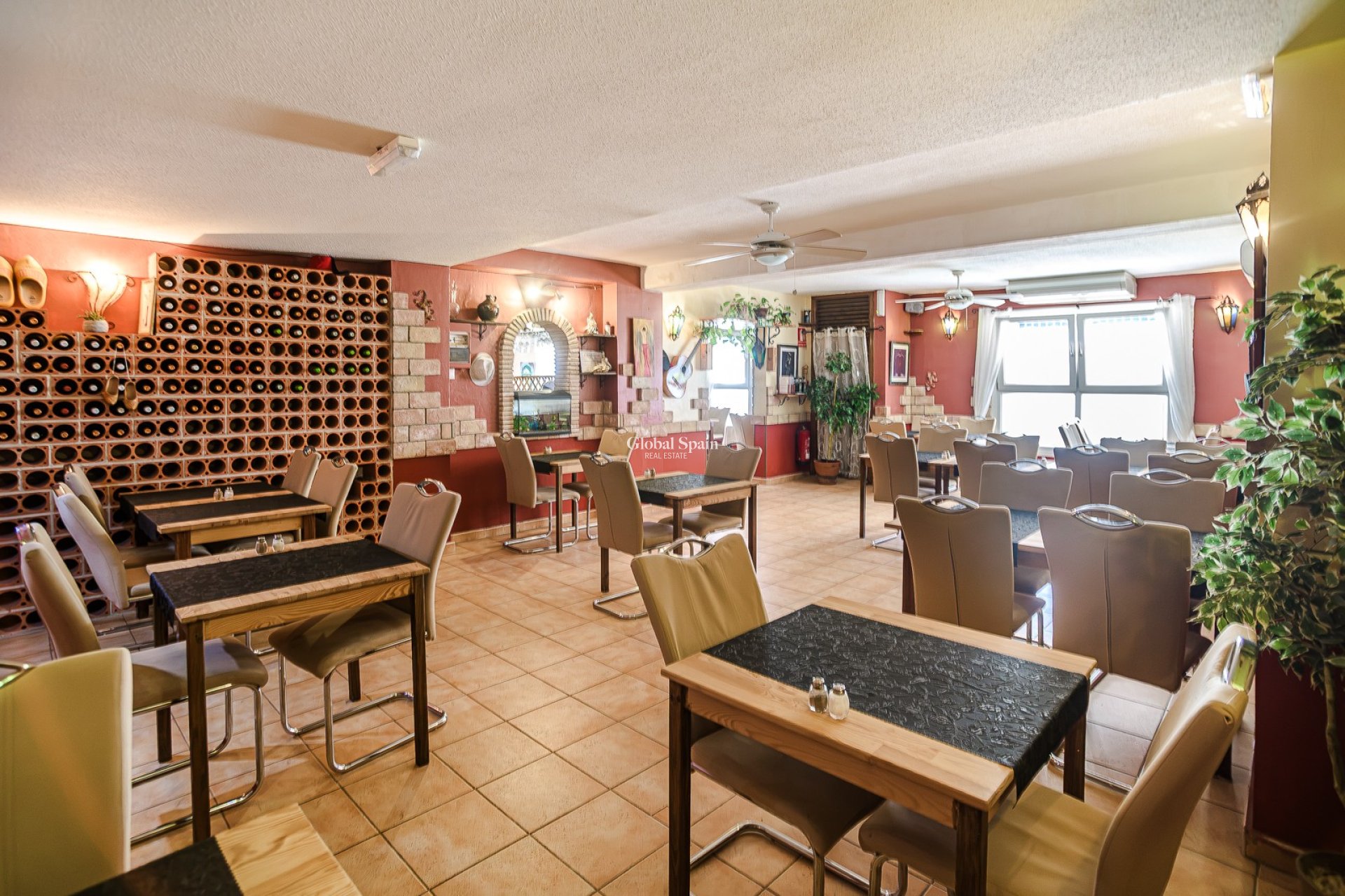 Wiederverkauf - GEWERBEIMMOBILIE -
TORREVIEJA - La Veleta