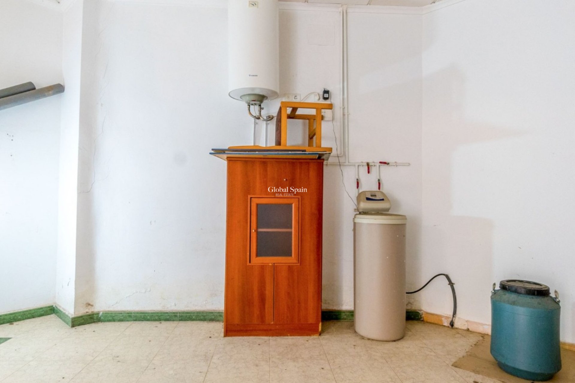 Wiederverkauf - GEWERBEIMMOBILIE -
TORREVIEJA - Torrevieja