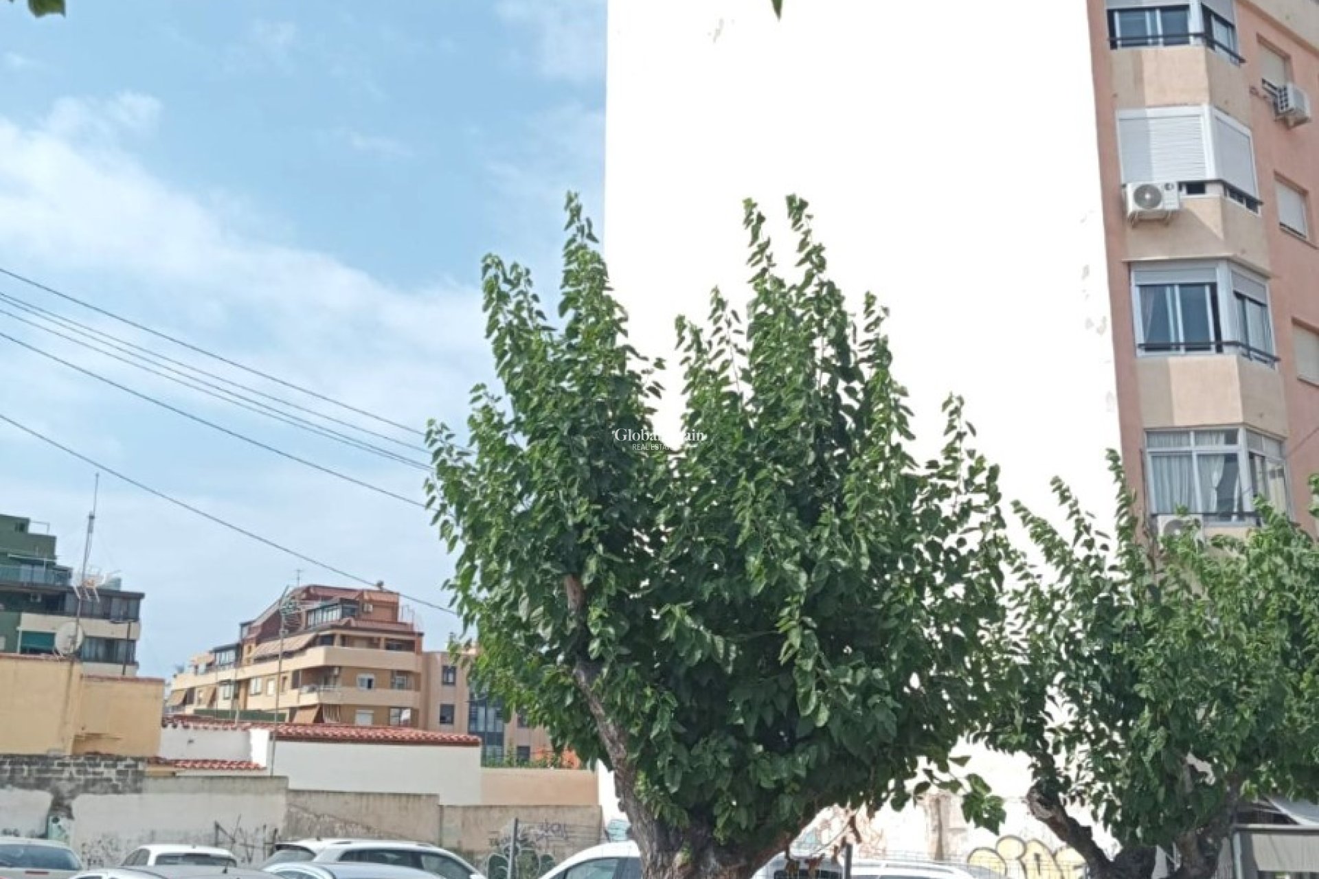 Wiederverkauf - GRUNDSTÜCK -
BENIDORM - Centro