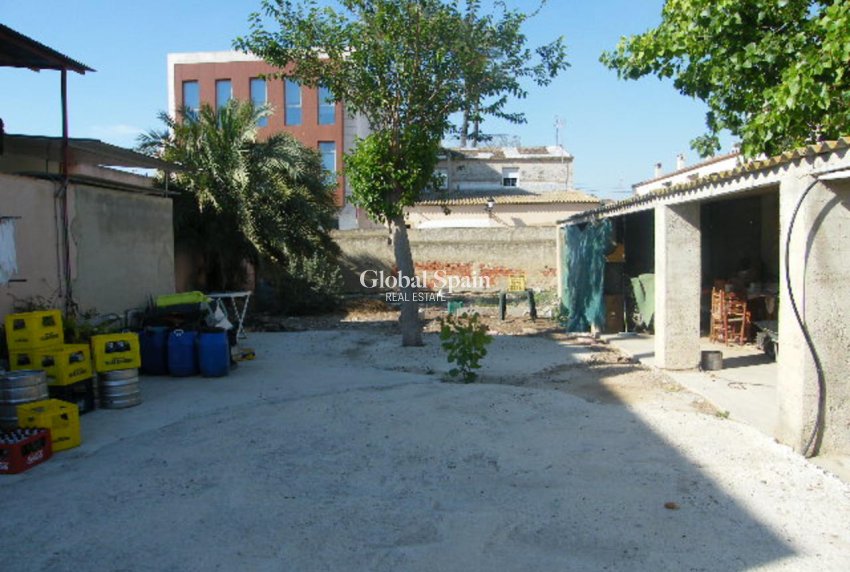 Wiederverkauf - GRUNDSTÜCK -
DAYA VIEJA - Costa Blanca