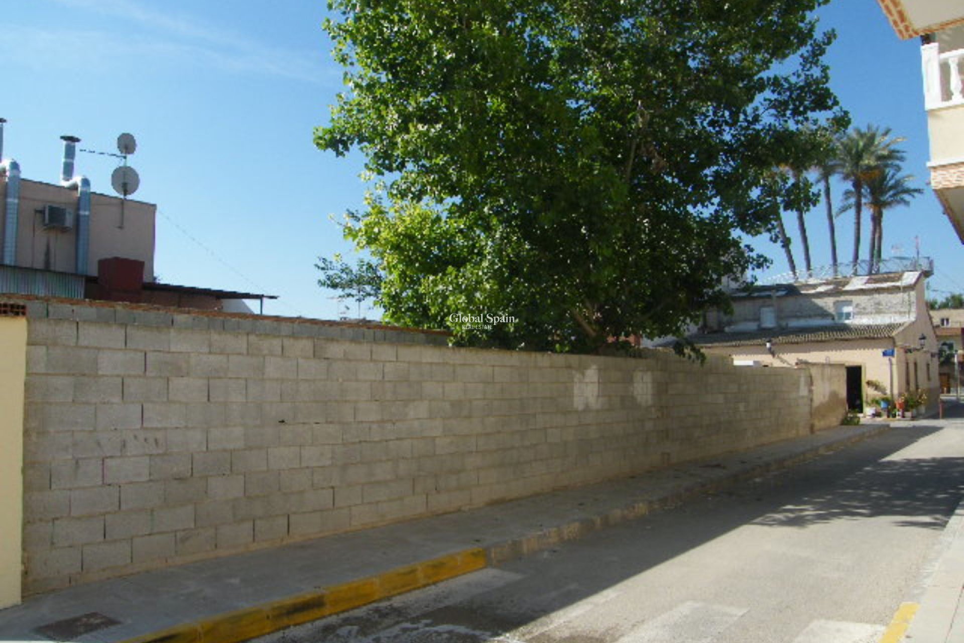 Wiederverkauf - GRUNDSTÜCK -
DAYA VIEJA - Costa Blanca