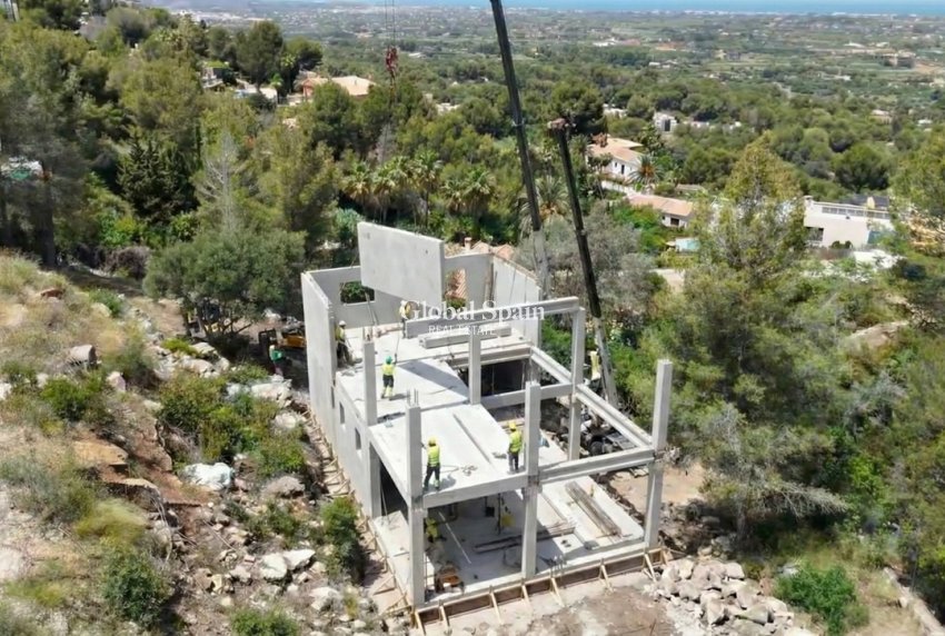 Wiederverkauf - GRUNDSTÜCK -
DENIA - Inland