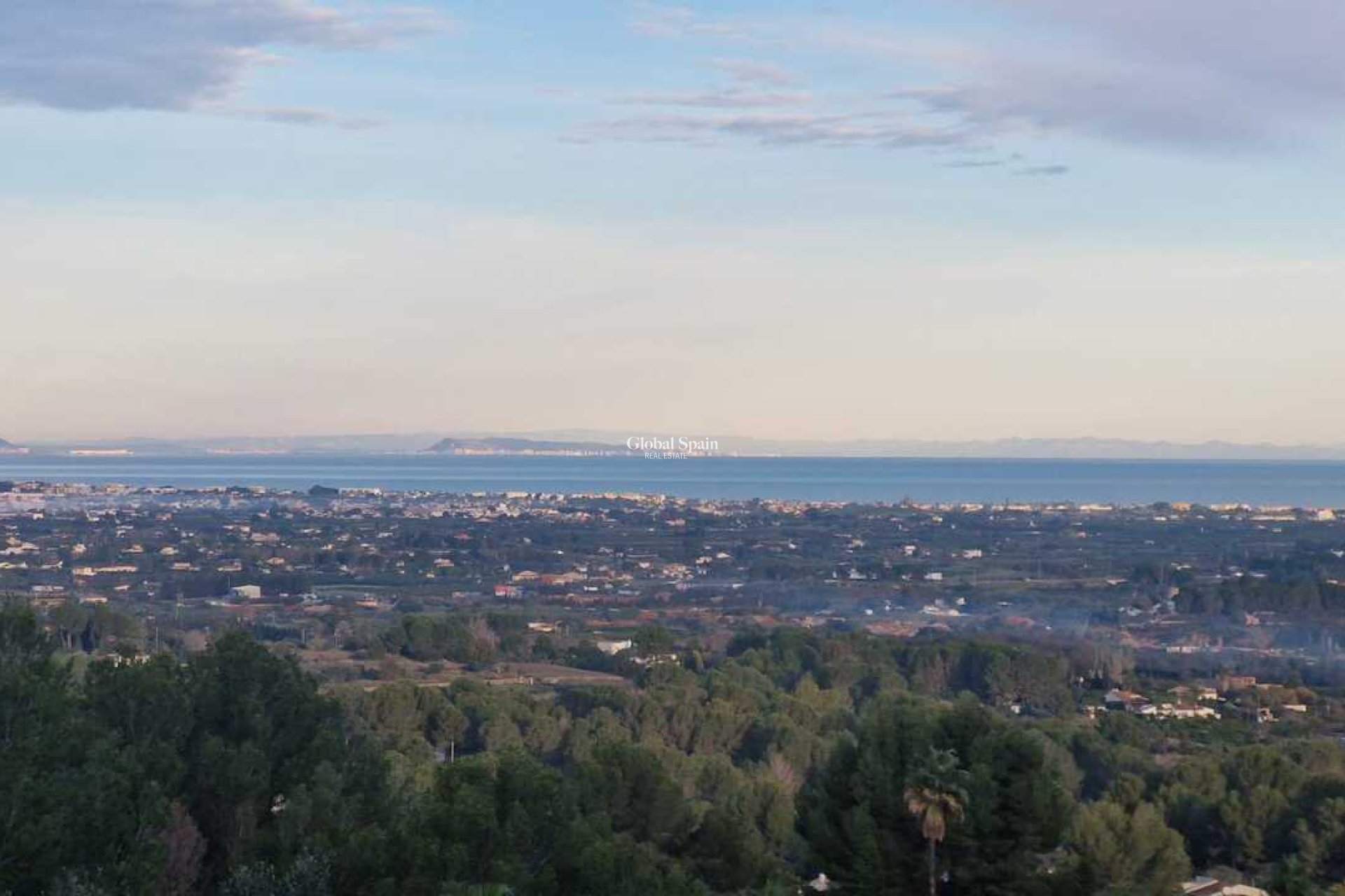 Wiederverkauf - GRUNDSTÜCK -
DENIA - Inland