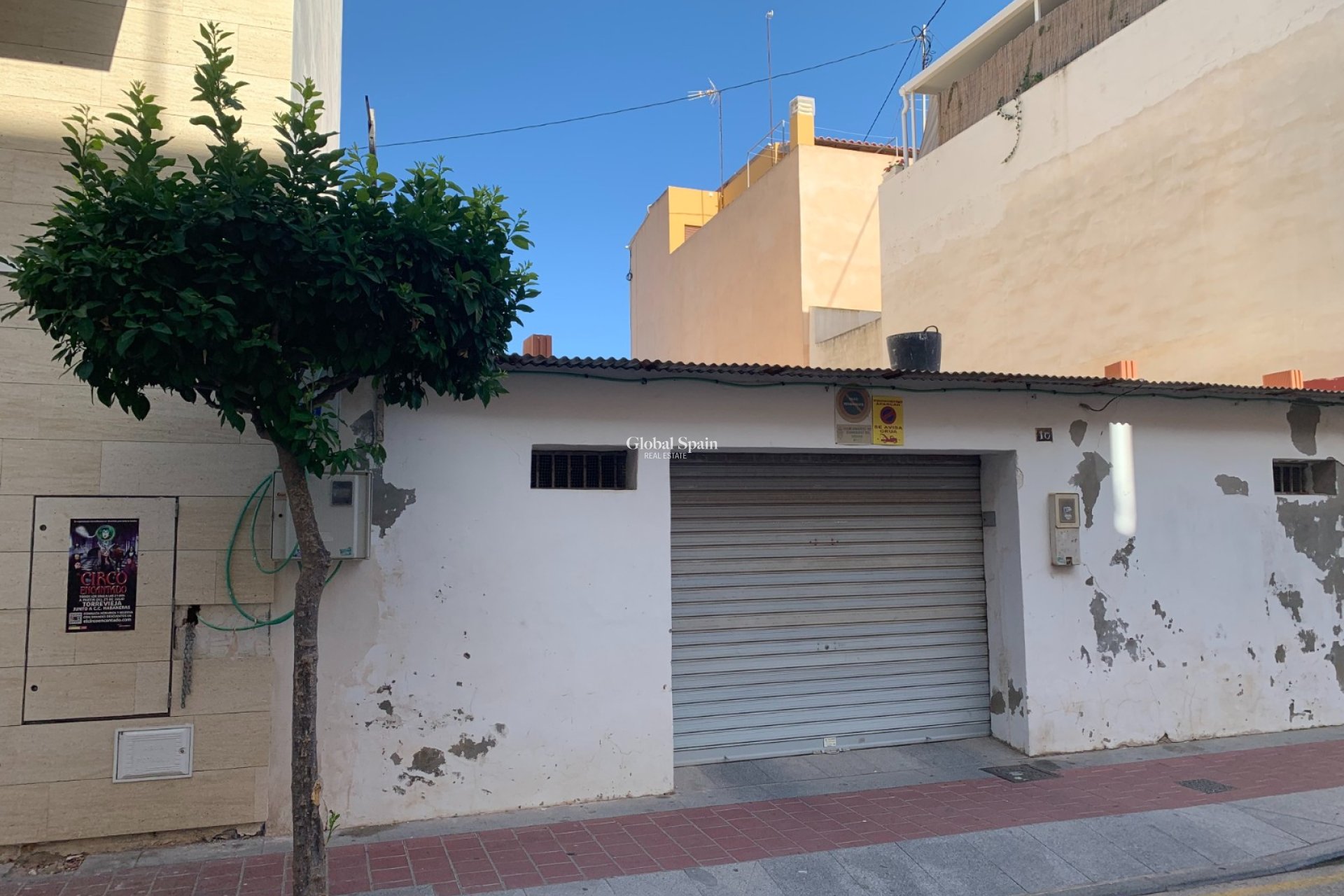 Wiederverkauf - GRUNDSTÜCK -
GUARDAMAR DEL SEGURA - Guardamar pueblo