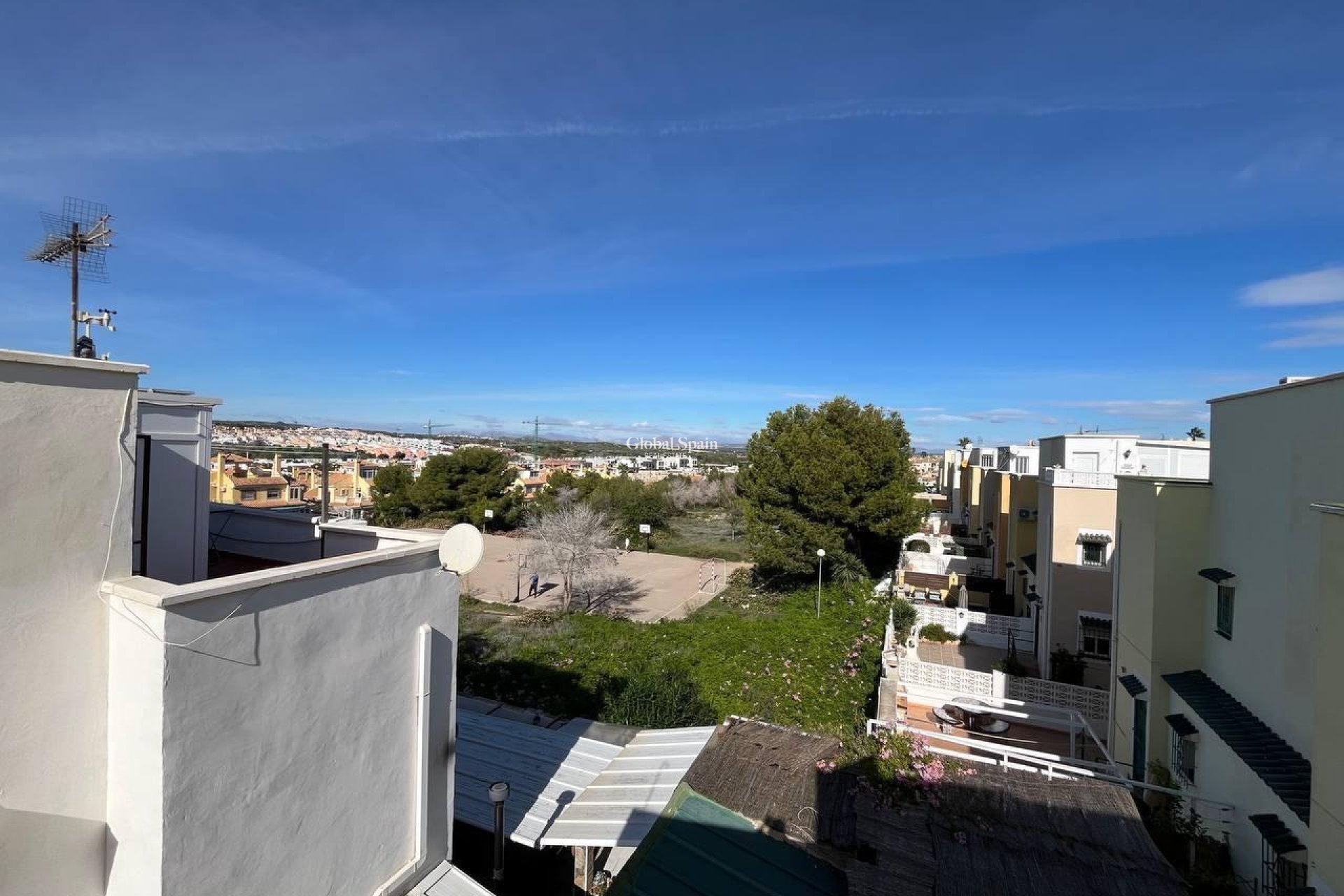 Wiederverkauf - Halb freistehend -
ORIHUELA COSTA - Playa Flamenca