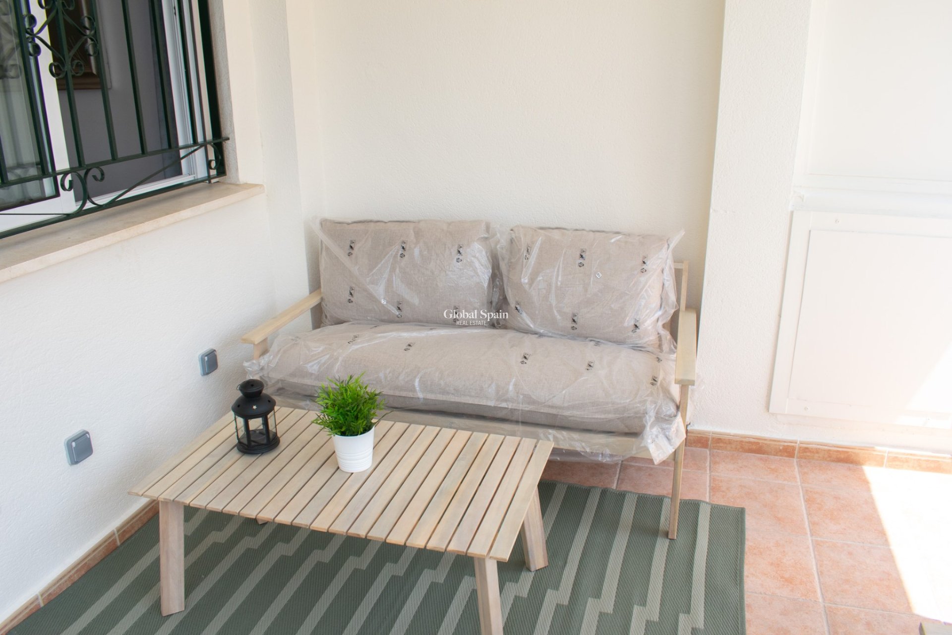 Wiederverkauf - Halb freistehend -
ORIHUELA COSTA - Punta Prima