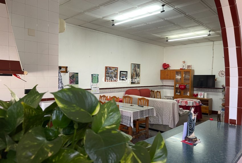 Wiederverkauf - Halb freistehend -
SAN MIGUEL DE SALINAS - Pueblo