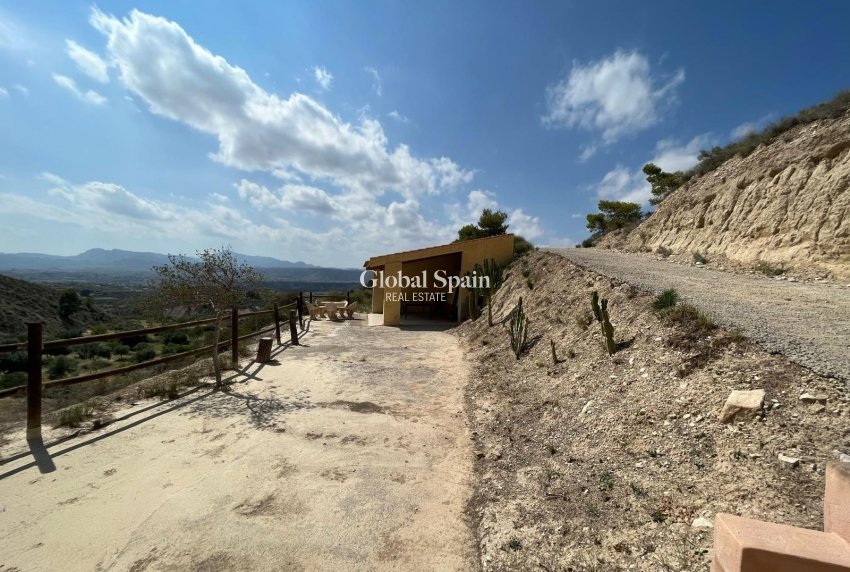 Wiederverkauf - HAUS -
ABANILLA - El Partidor