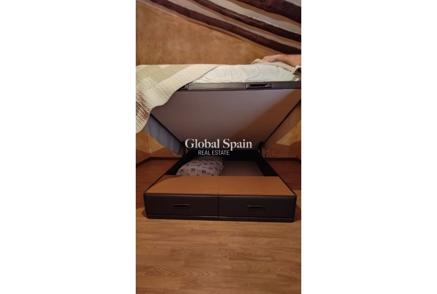 Wiederverkauf - HAUS -
ABANILLA - Inland